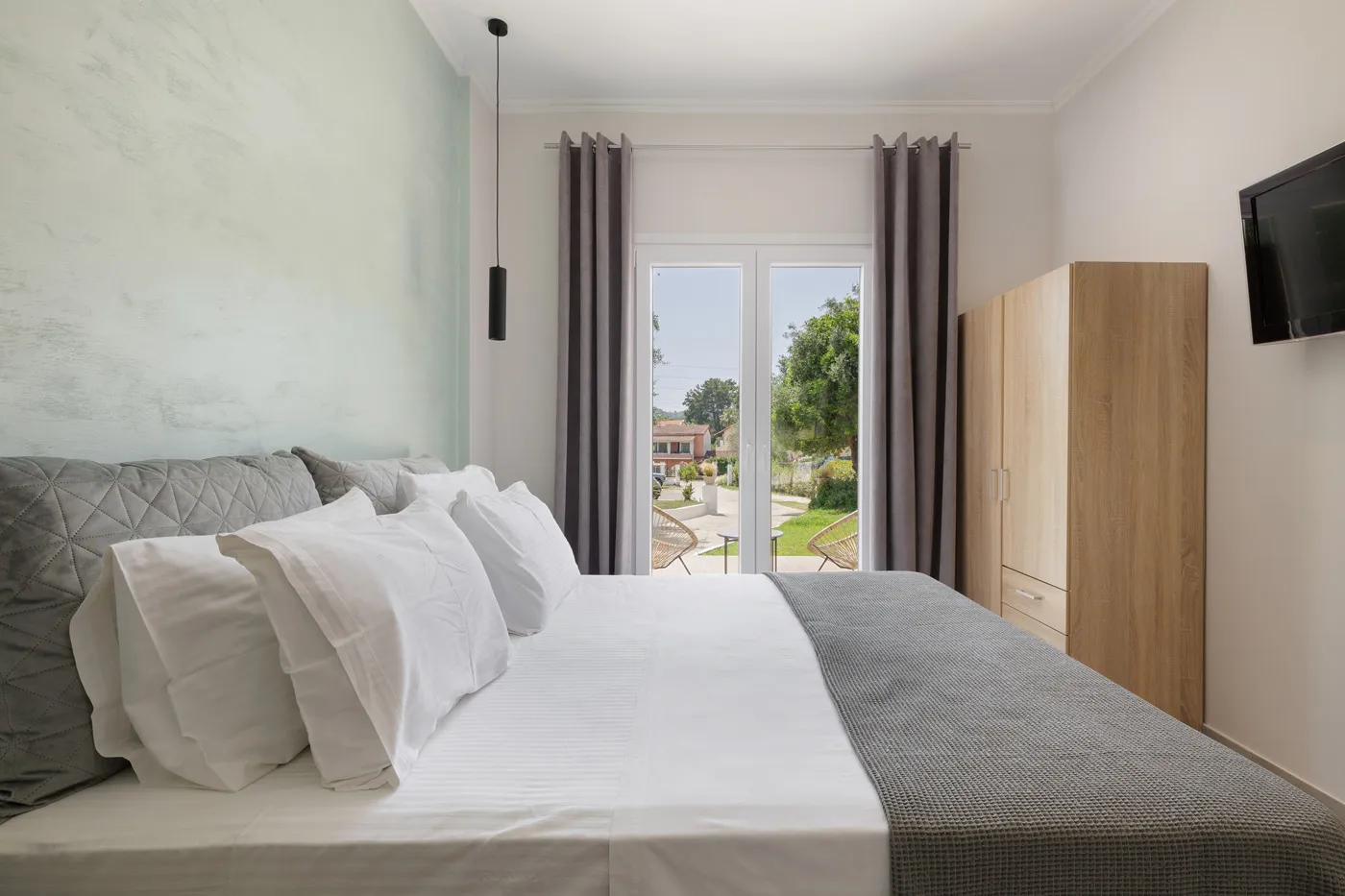 the lake apartments studio 12